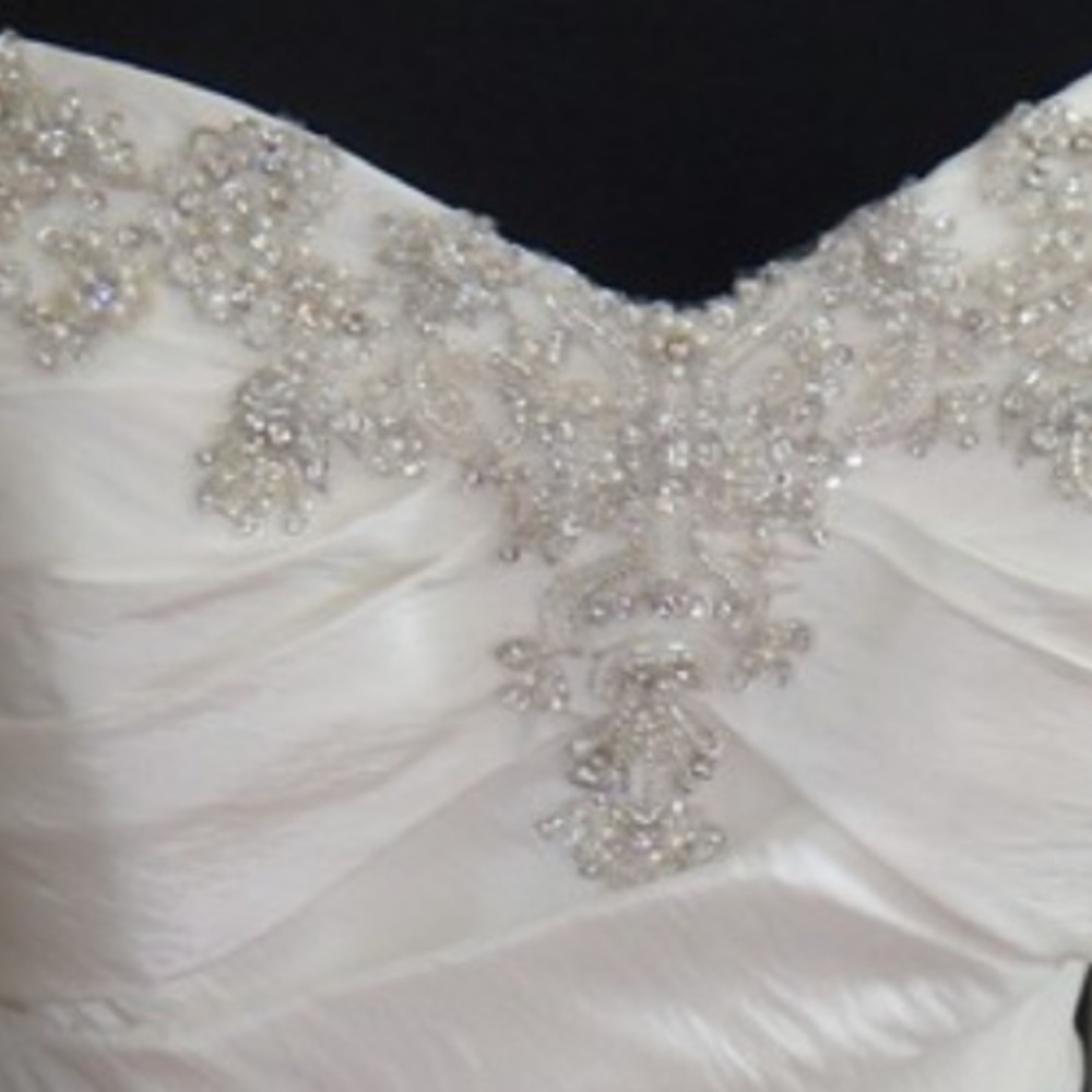 Casablanca The Diamond Collection White Wedding Gown With Train NWT - Picture 6 of 17